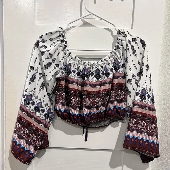 Cropped Summer Shorts Set - Picture 2 of 4